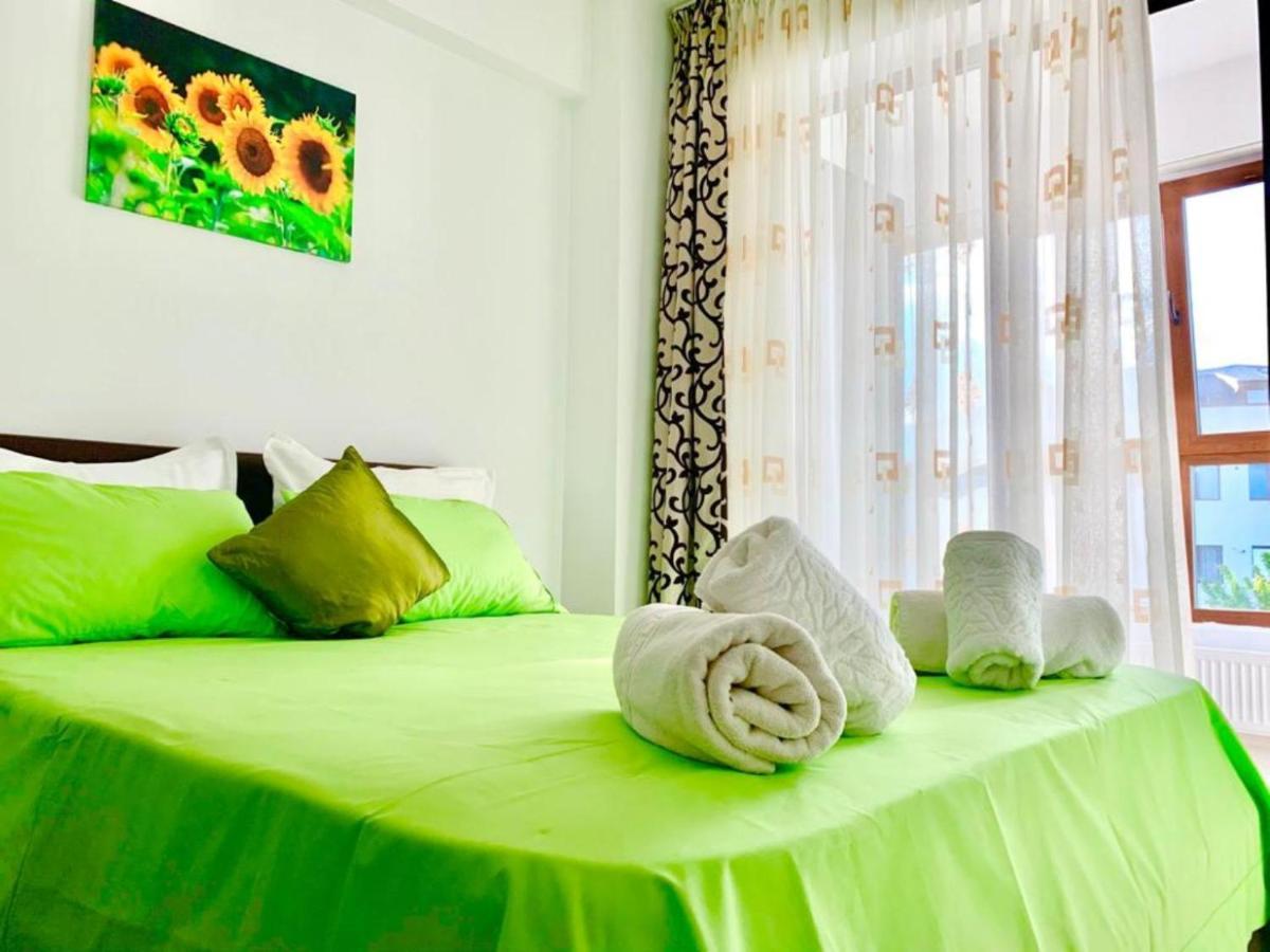 Elyse Comfortable Apartment Close To Palas Mall Iasi Extérieur photo
