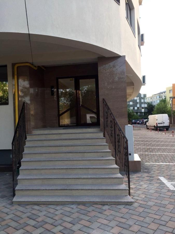 Elyse Comfortable Apartment Close To Palas Mall Iasi Extérieur photo